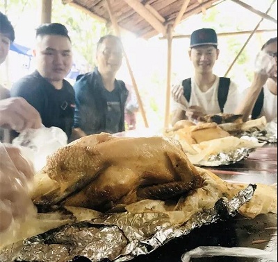 接霞莊必吃美食：泥燴雞